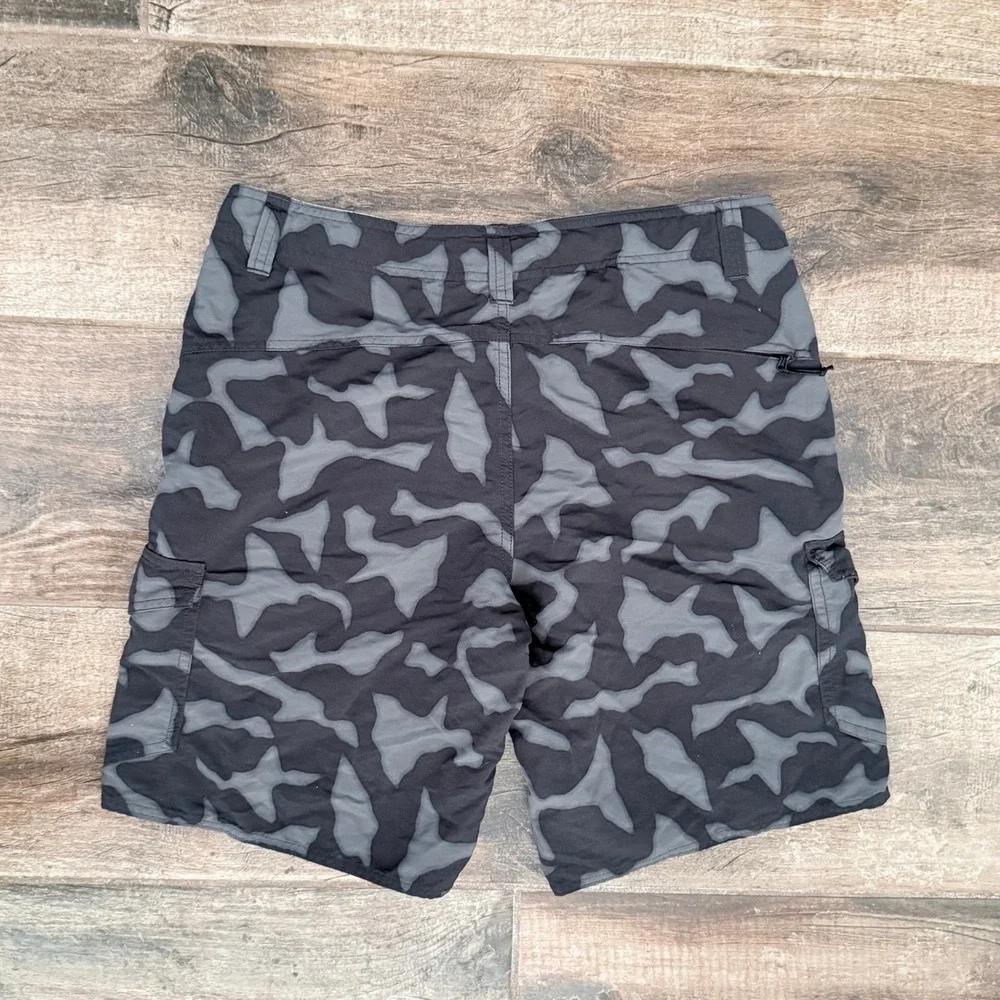 Patagonia Mens All-Wear Camo Print 10" Cargo Shorts, Black Gray, 31 - Picture 5 of 11